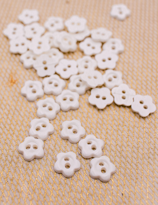 Pixie Packs Buttons - White Flower 1/2"